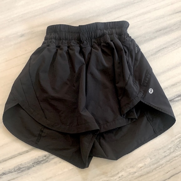 lululemon athletica Pants - LULU tracker low rise black shorts